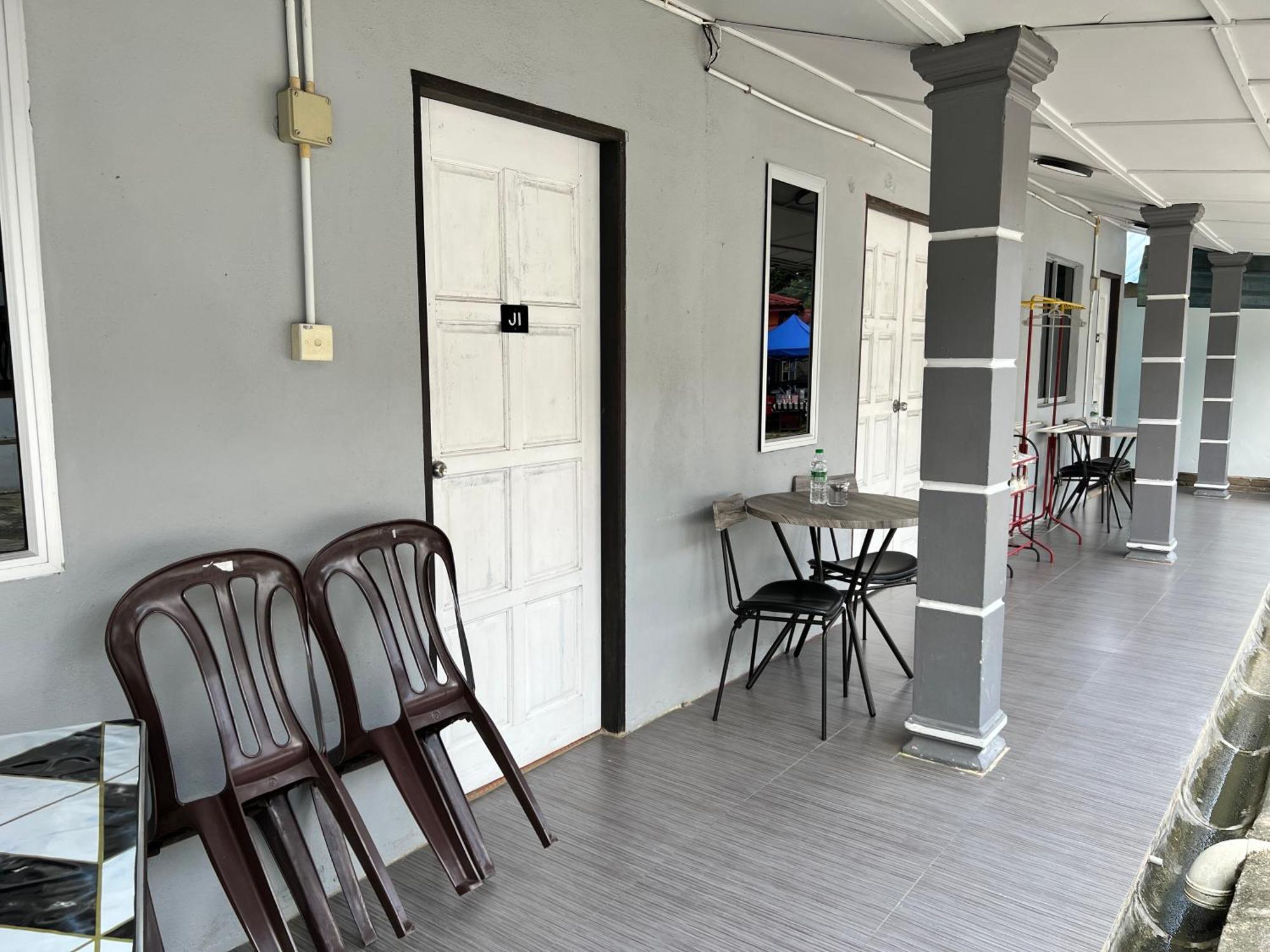 Julies Hostel Taman Negara Kuala Tahan Extérieur photo